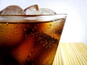 6 Hal Negatif Akibat Minuman Bersoda Yang Tidak Baik Bagi Kesehatan